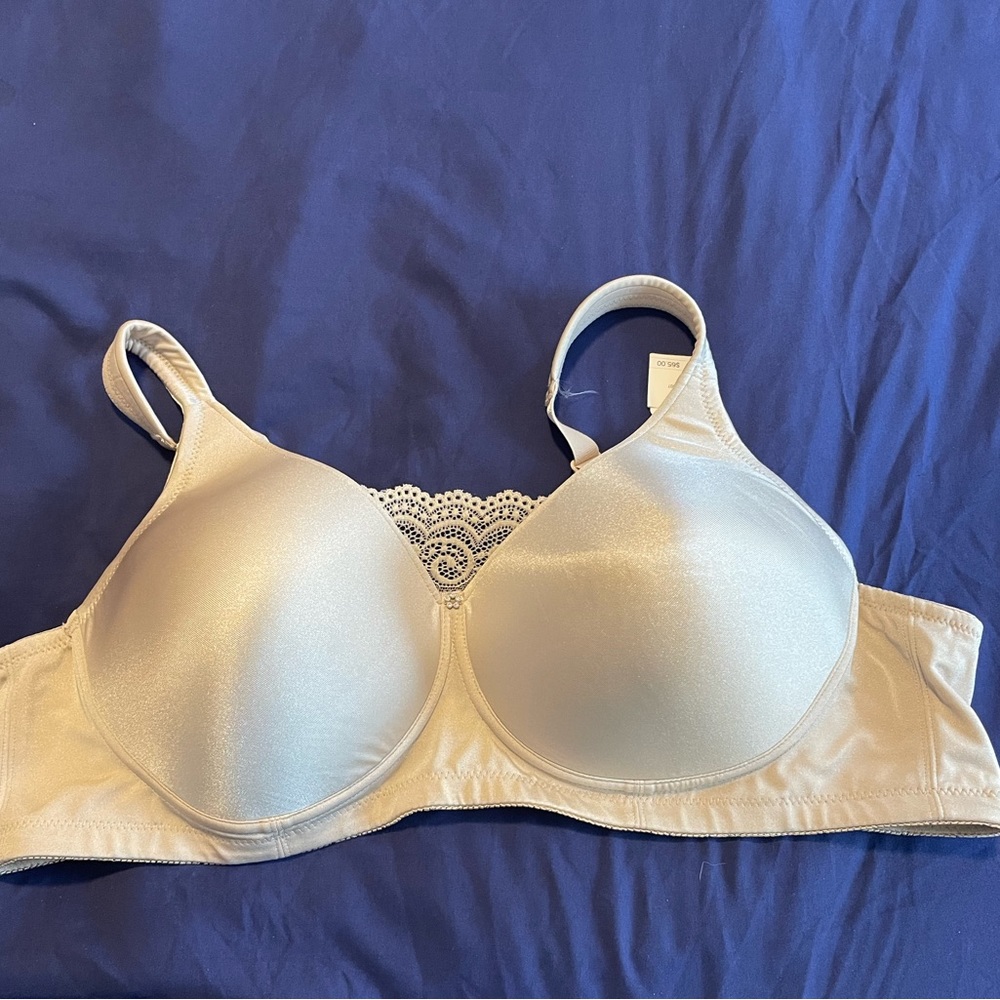 Bra, size 48A. NWT